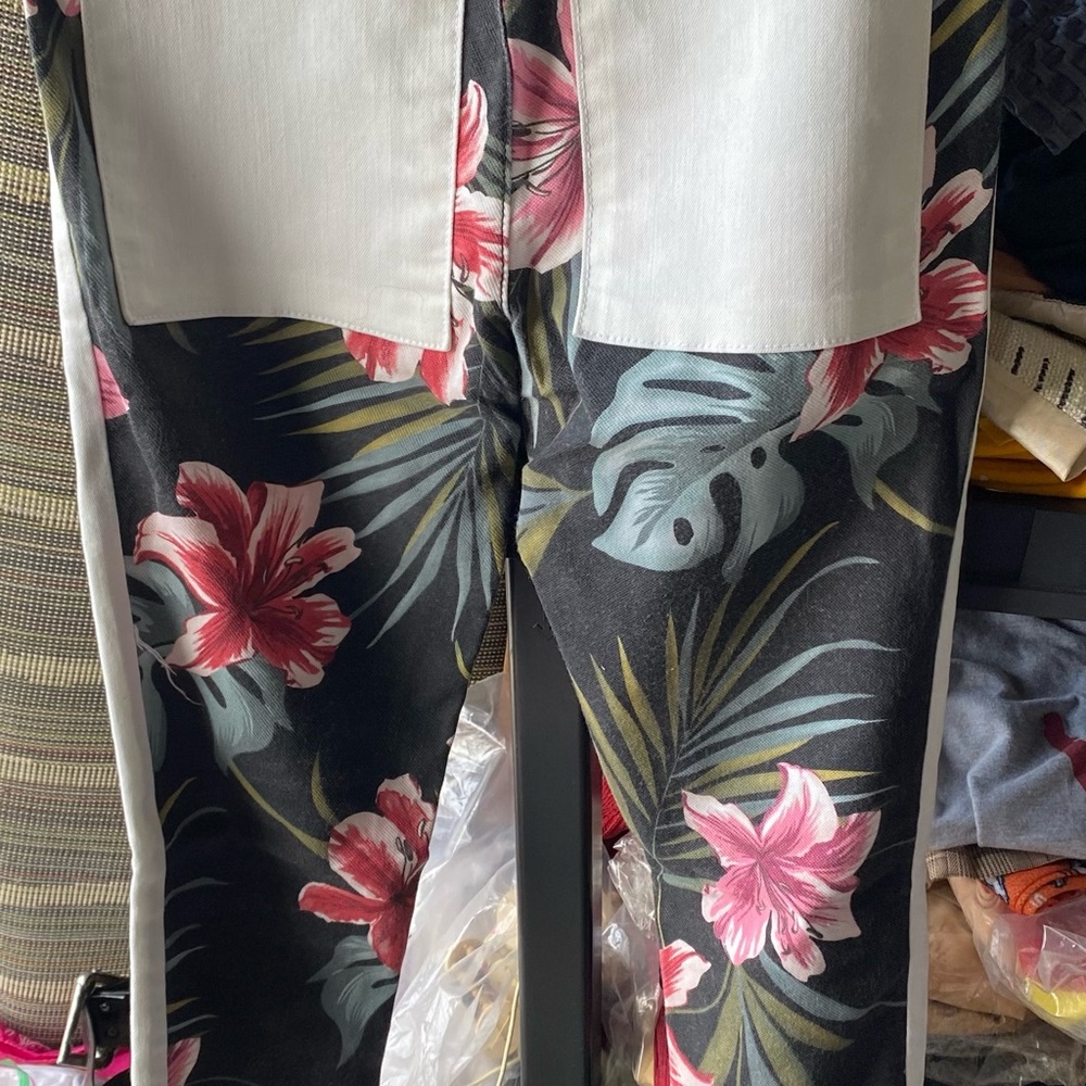 Source Unknown Floral Kids Bottoms - Black and Pink
